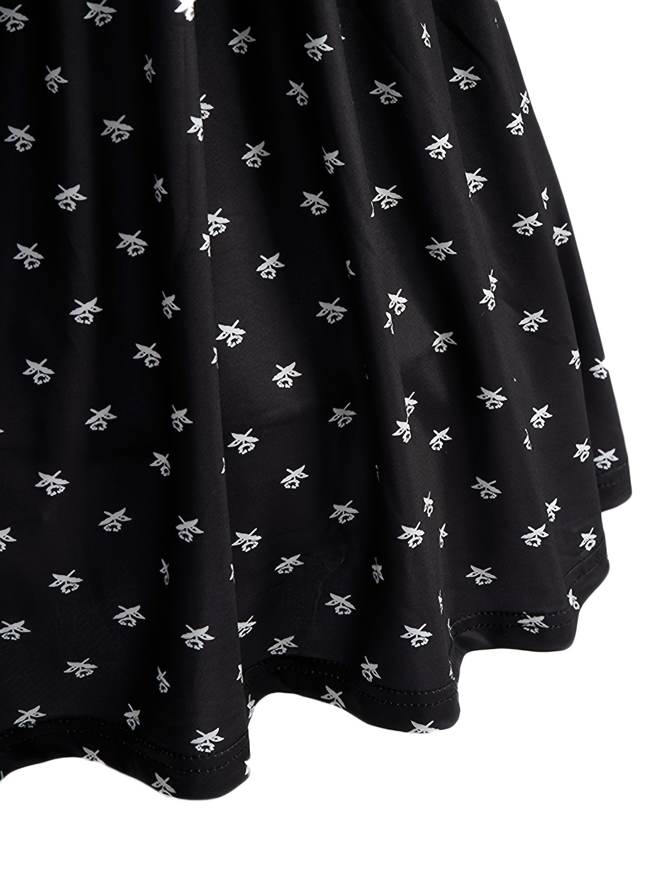 Wednesday Addams Kostüm für Mädchen 3-teilig – Hexenkleid mit Perücke, Halskette & Handschuhen – Halloween Outfit 4–14 Jahre