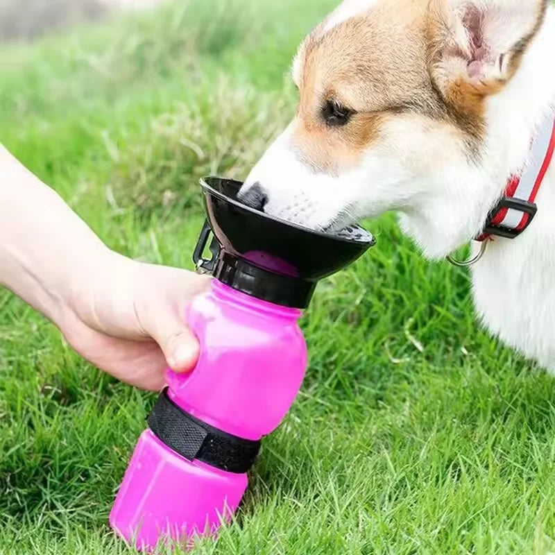 500 ml Outdoor Squeeze Tragbare Haustier Hund Wasserflasche Große und Kleine Hund Reise Trinkbecher Zubehör Geeignet für Hunde und Katzen