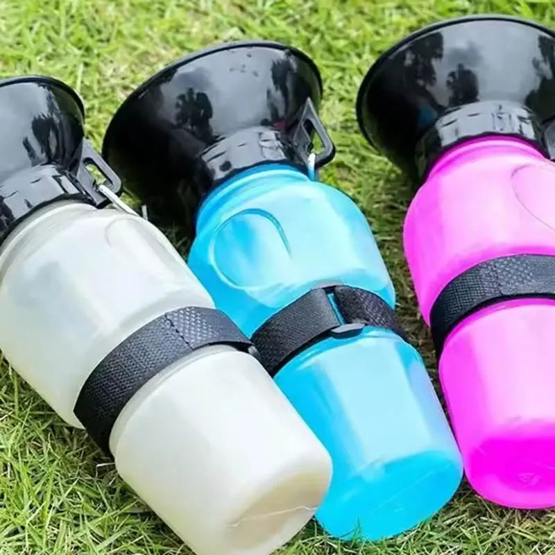 500 ml Outdoor Squeeze Tragbare Haustier Hund Wasserflasche Große und Kleine Hund Reise Trinkbecher Zubehör Geeignet für Hunde und Katzen